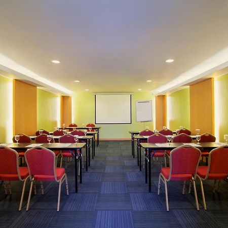 Ibis Budget Semarang Tendean Dış mekan fotoğraf