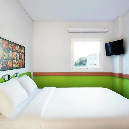 Ibis Budget Semarang Tendean Dış mekan fotoğraf