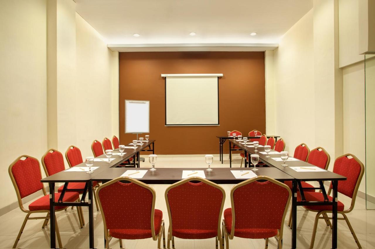 Ibis Budget Semarang Tendean Dış mekan fotoğraf