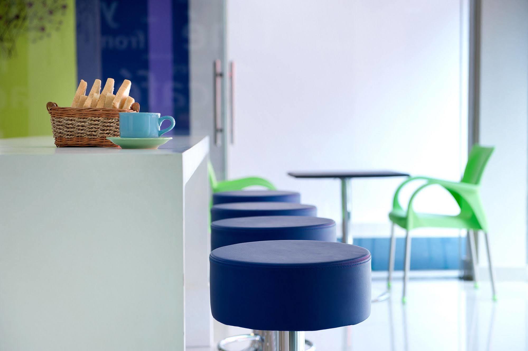 Ibis Budget Semarang Tendean Dış mekan fotoğraf