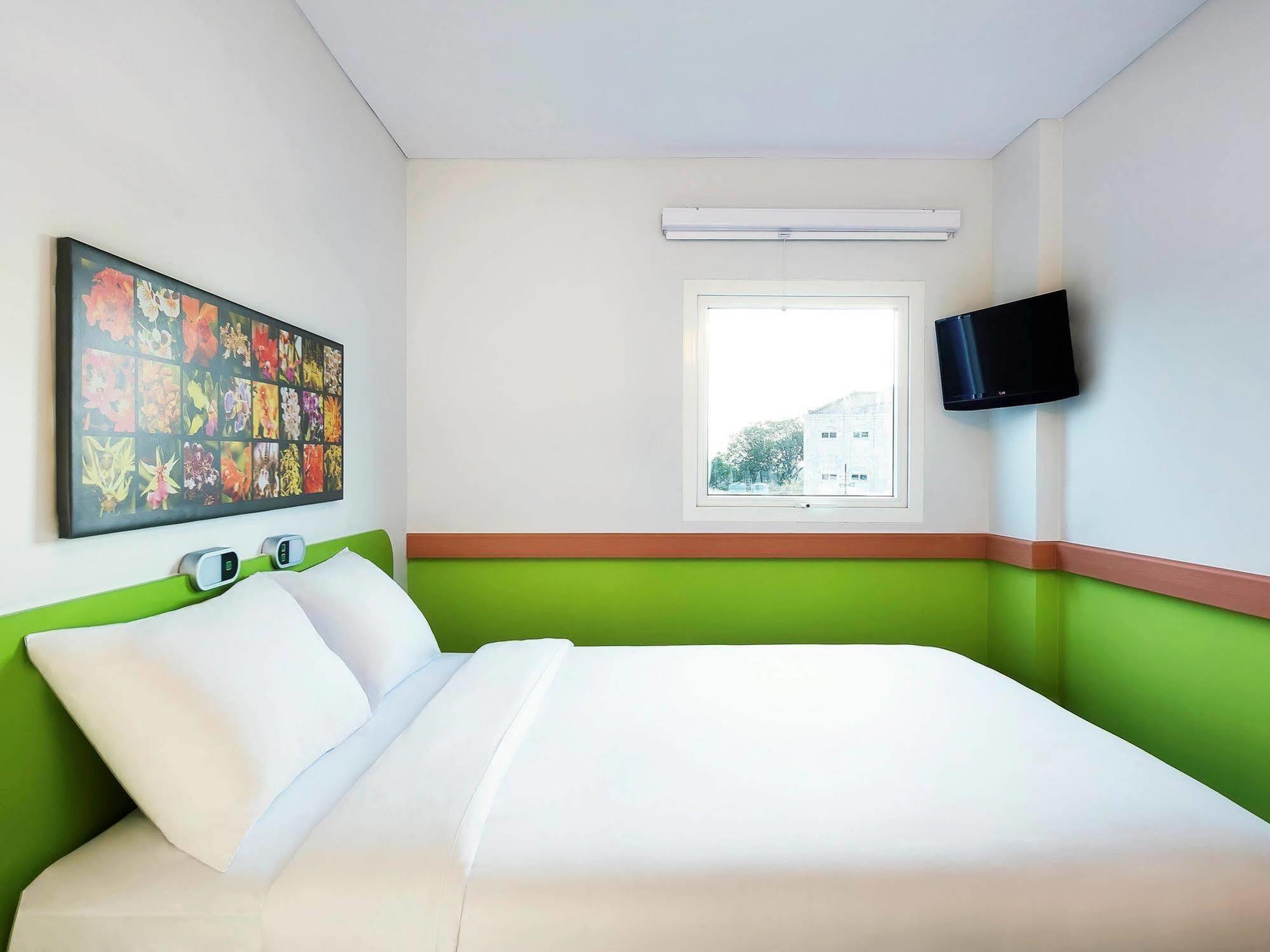 Ibis Budget Semarang Tendean Dış mekan fotoğraf