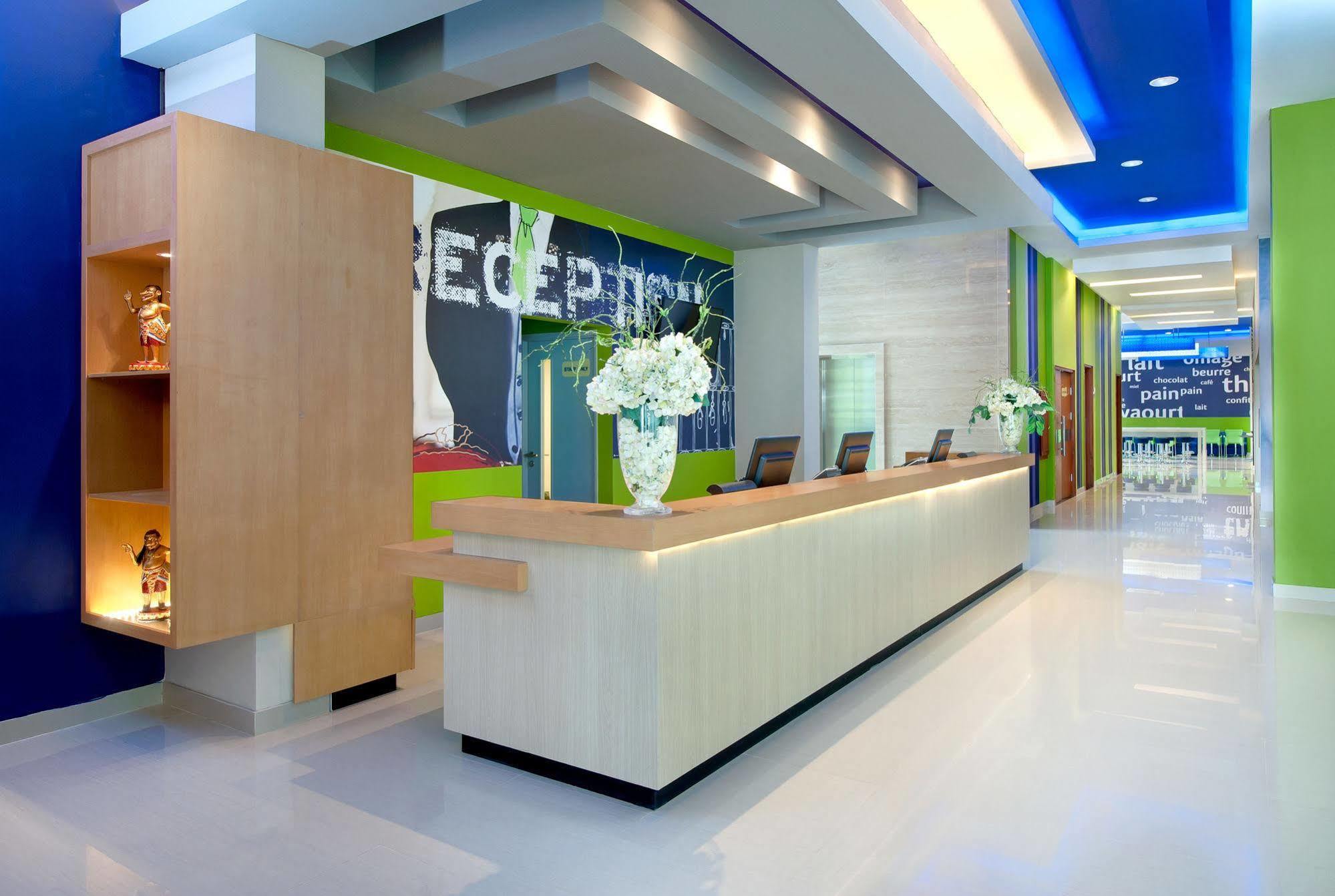 Ibis Budget Semarang Tendean Dış mekan fotoğraf