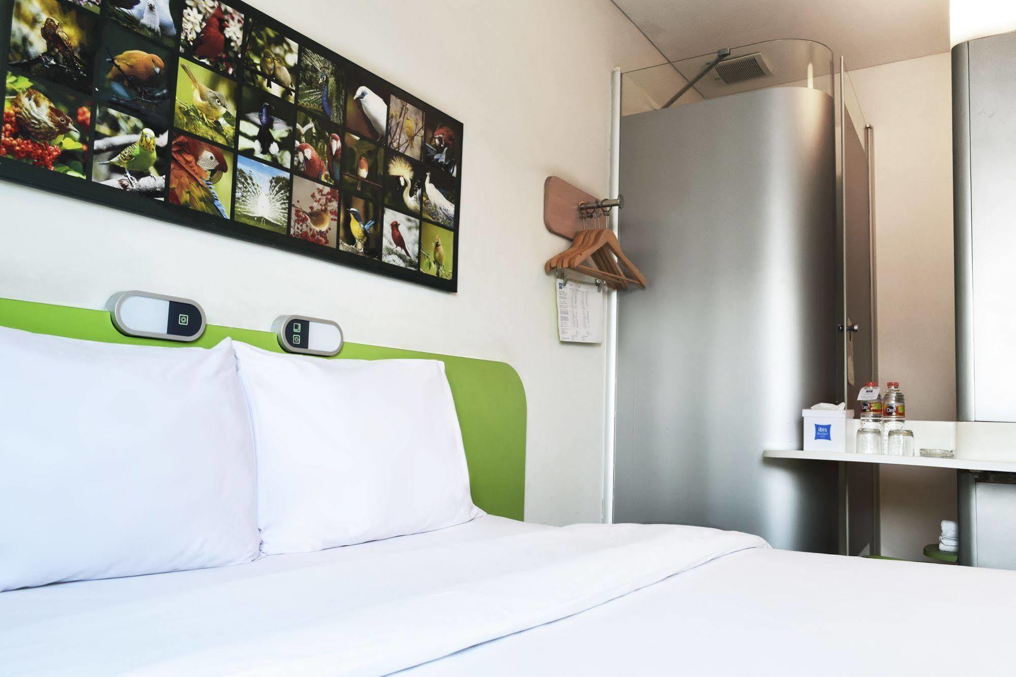 Ibis Budget Semarang Tendean Dış mekan fotoğraf