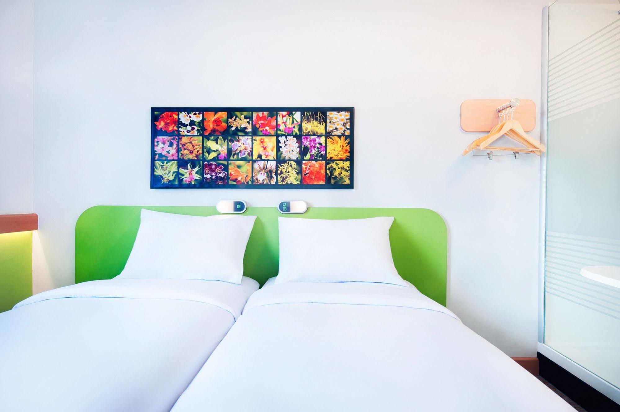 Ibis Budget Semarang Tendean Dış mekan fotoğraf